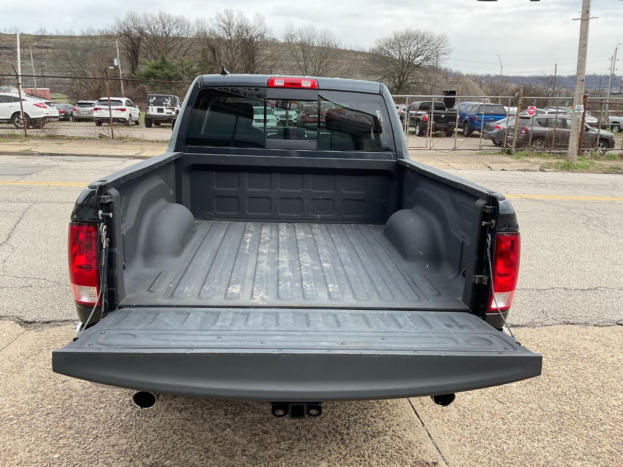 RAM 1500 SLT Crew Cab SWB 4WD 2014