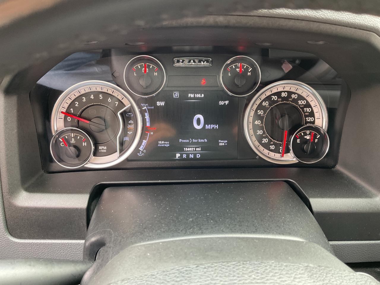 RAM 1500 SLT Crew Cab SWB 4WD 2014