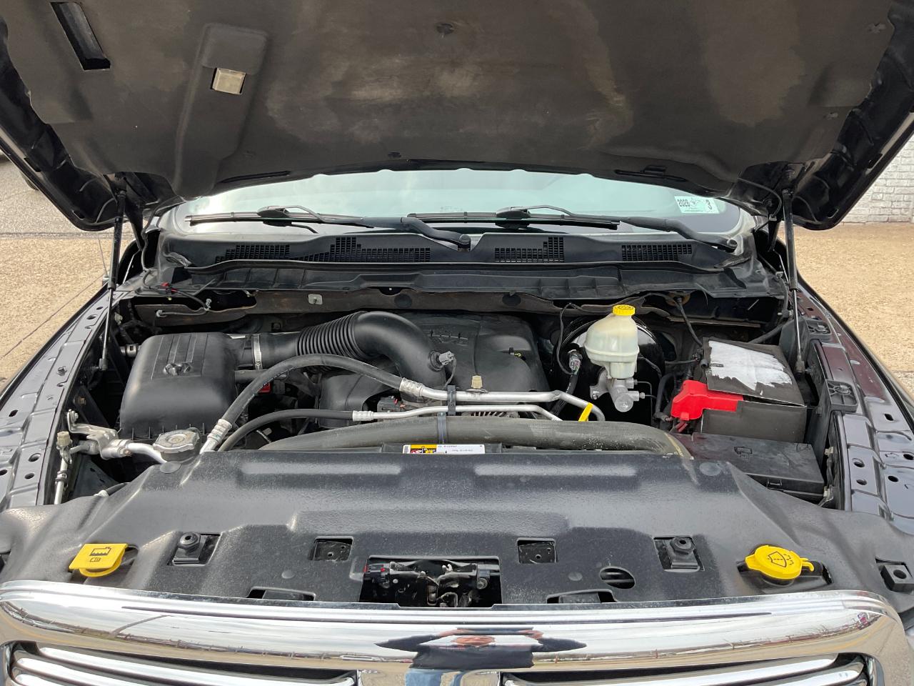 RAM 1500 SLT Crew Cab SWB 4WD 2014