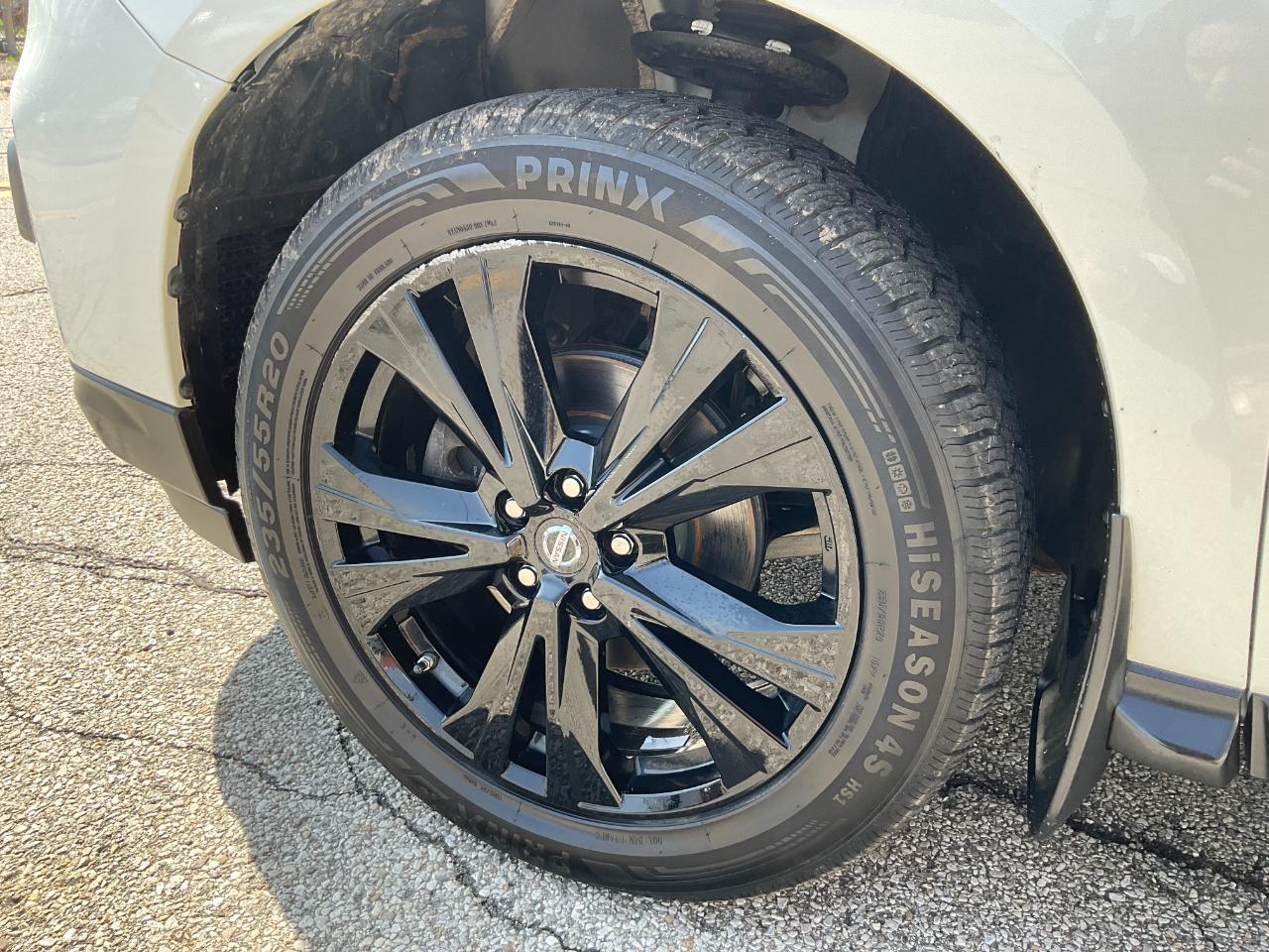 Nissan Pathfinder SL 4WD 2018