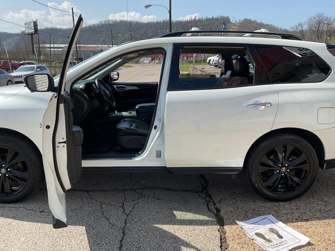 Nissan Pathfinder SL 4WD 2018