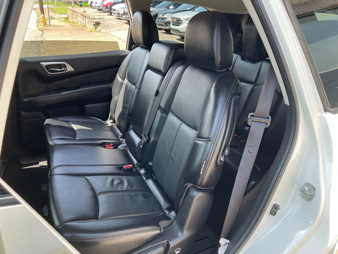 Nissan Pathfinder SL 4WD 2018