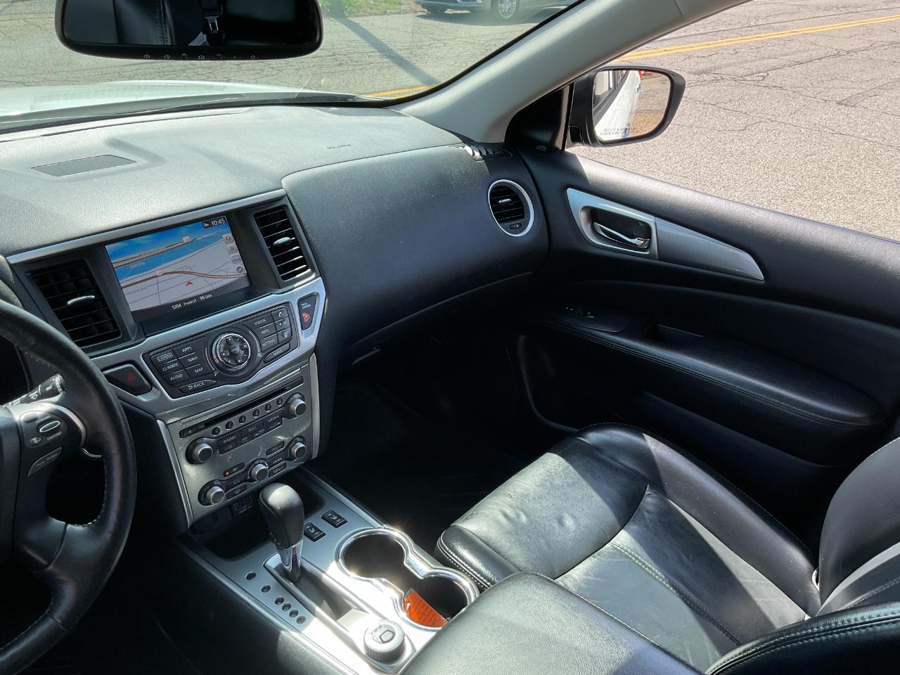 Nissan Pathfinder SL 4WD 2018