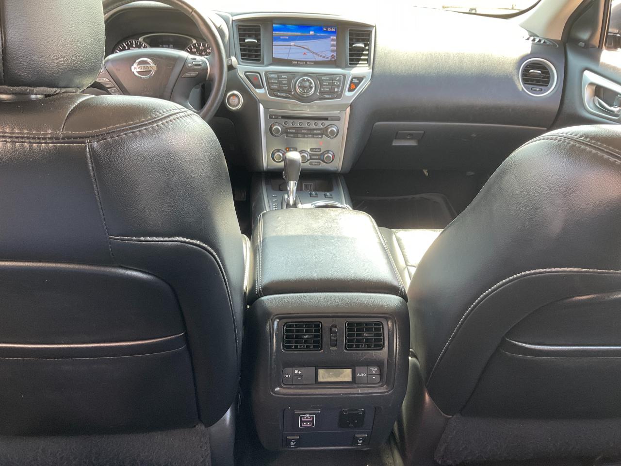 Nissan Pathfinder SL 4WD 2018