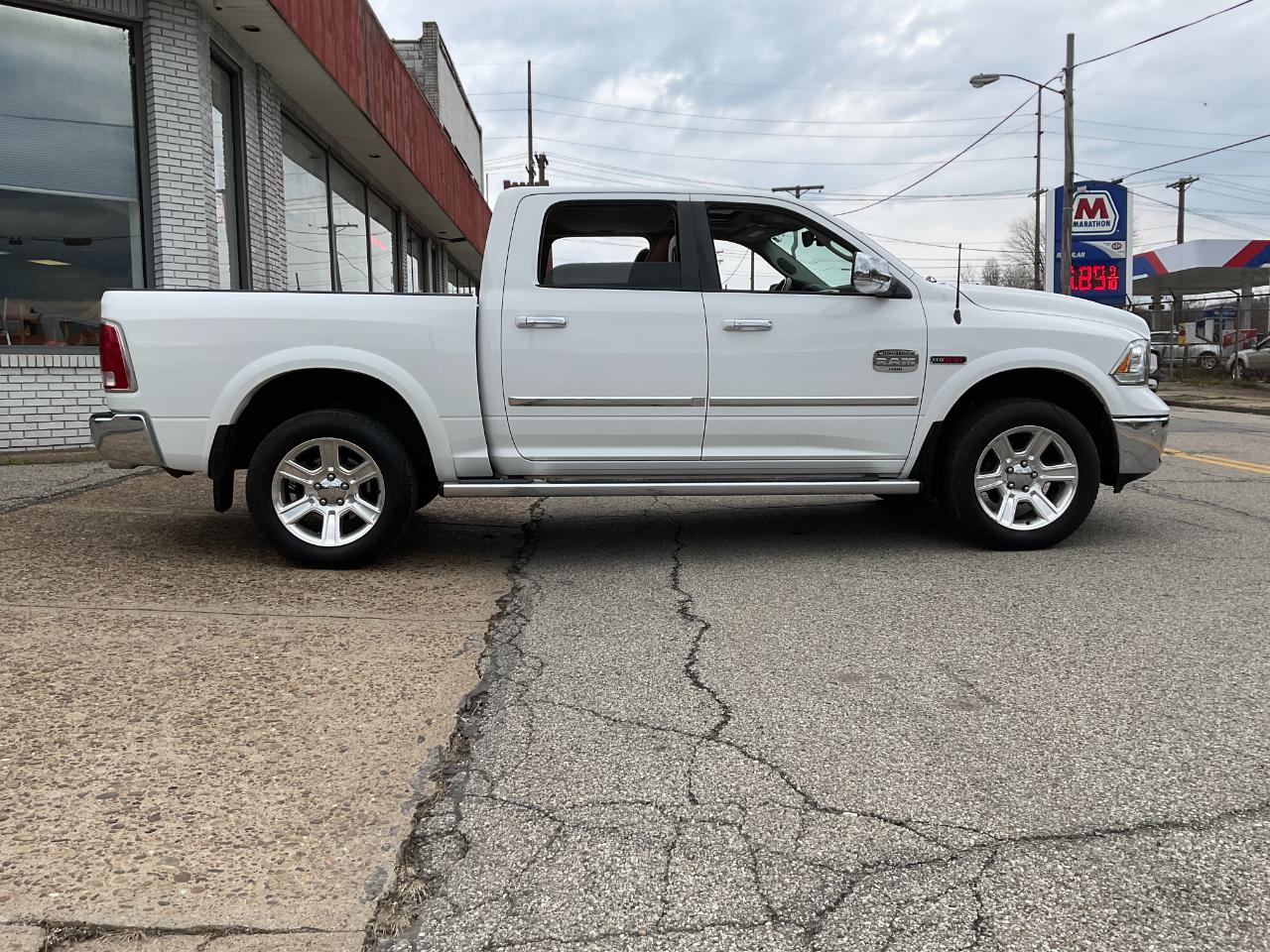 RAM 1500 Longhorn Crew Cab SWB 4WD 2015