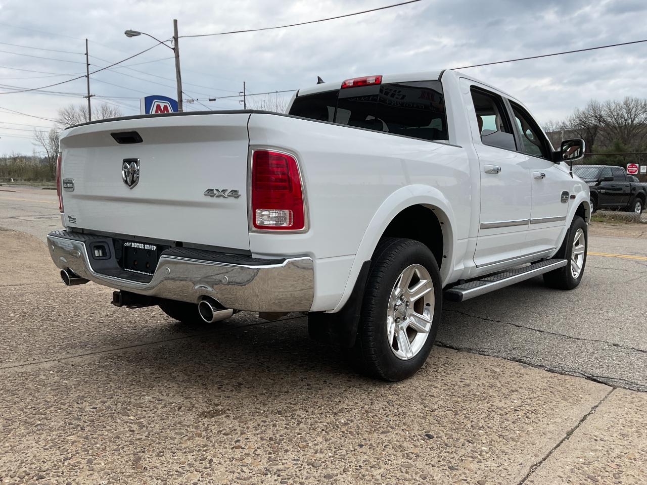 RAM 1500 Longhorn Crew Cab SWB 4WD 2015