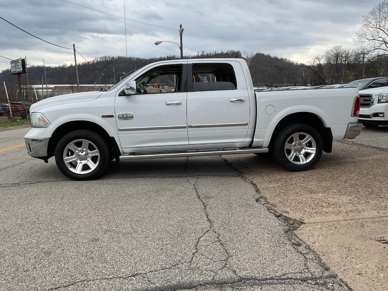 RAM 1500 Longhorn Crew Cab SWB 4WD 2015