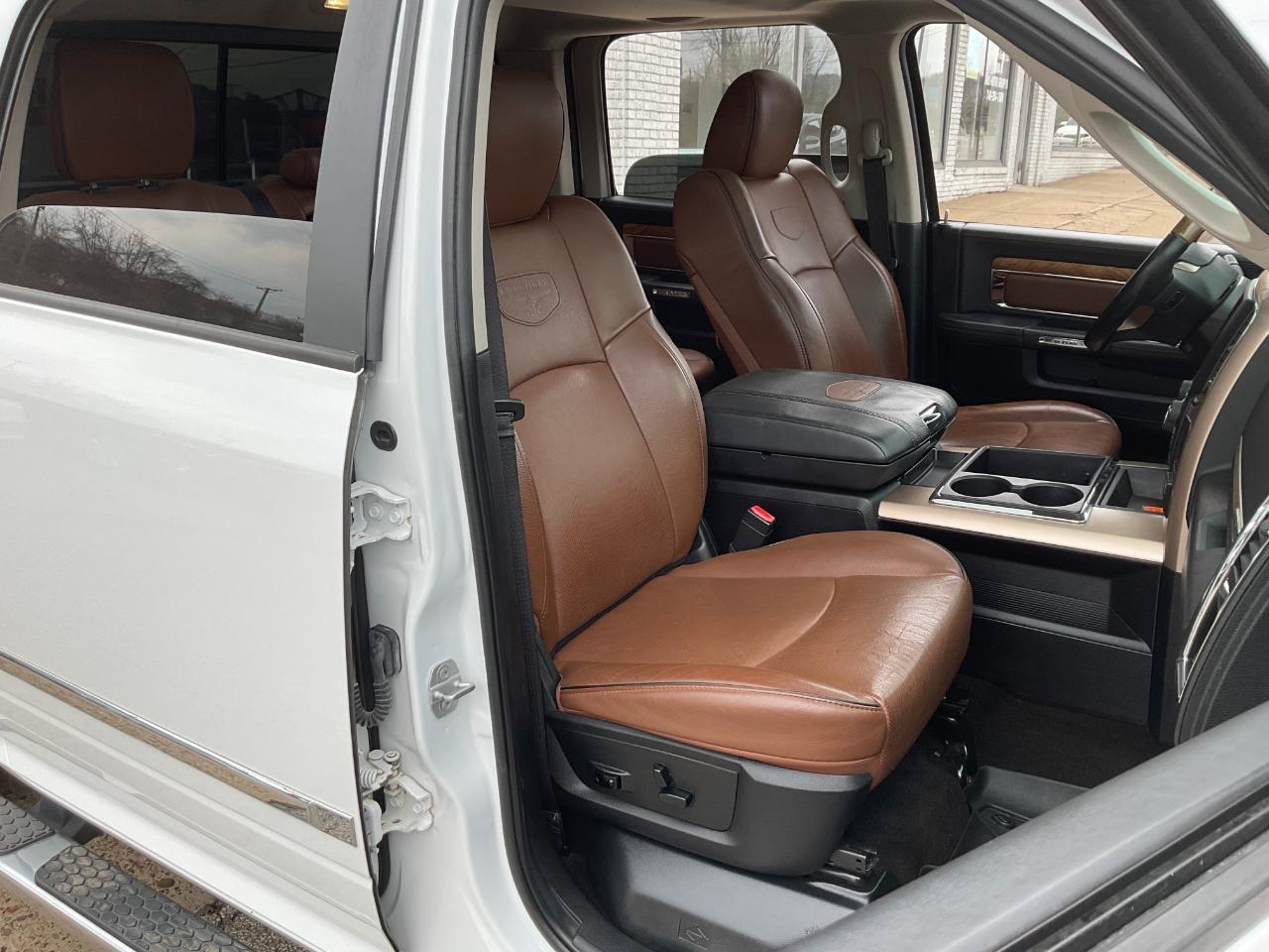 RAM 1500 Longhorn Crew Cab SWB 4WD 2015