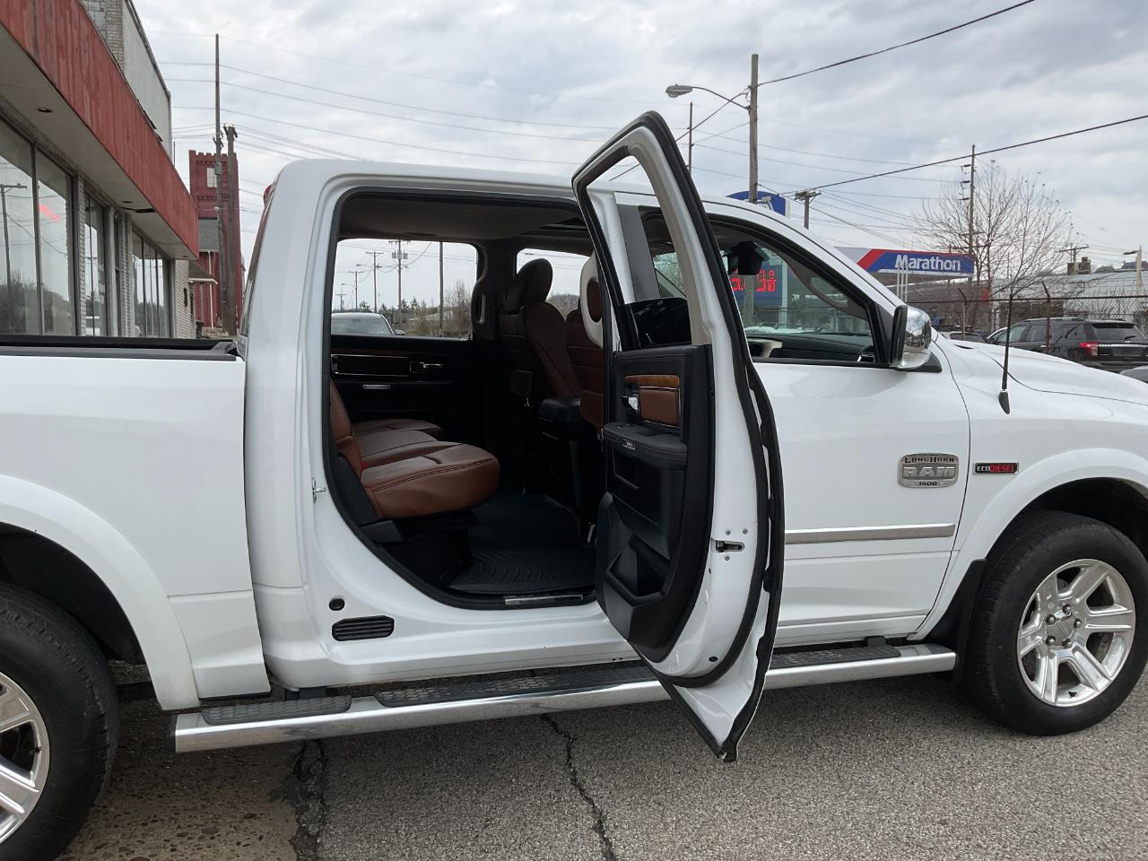 RAM 1500 Longhorn Crew Cab SWB 4WD 2015