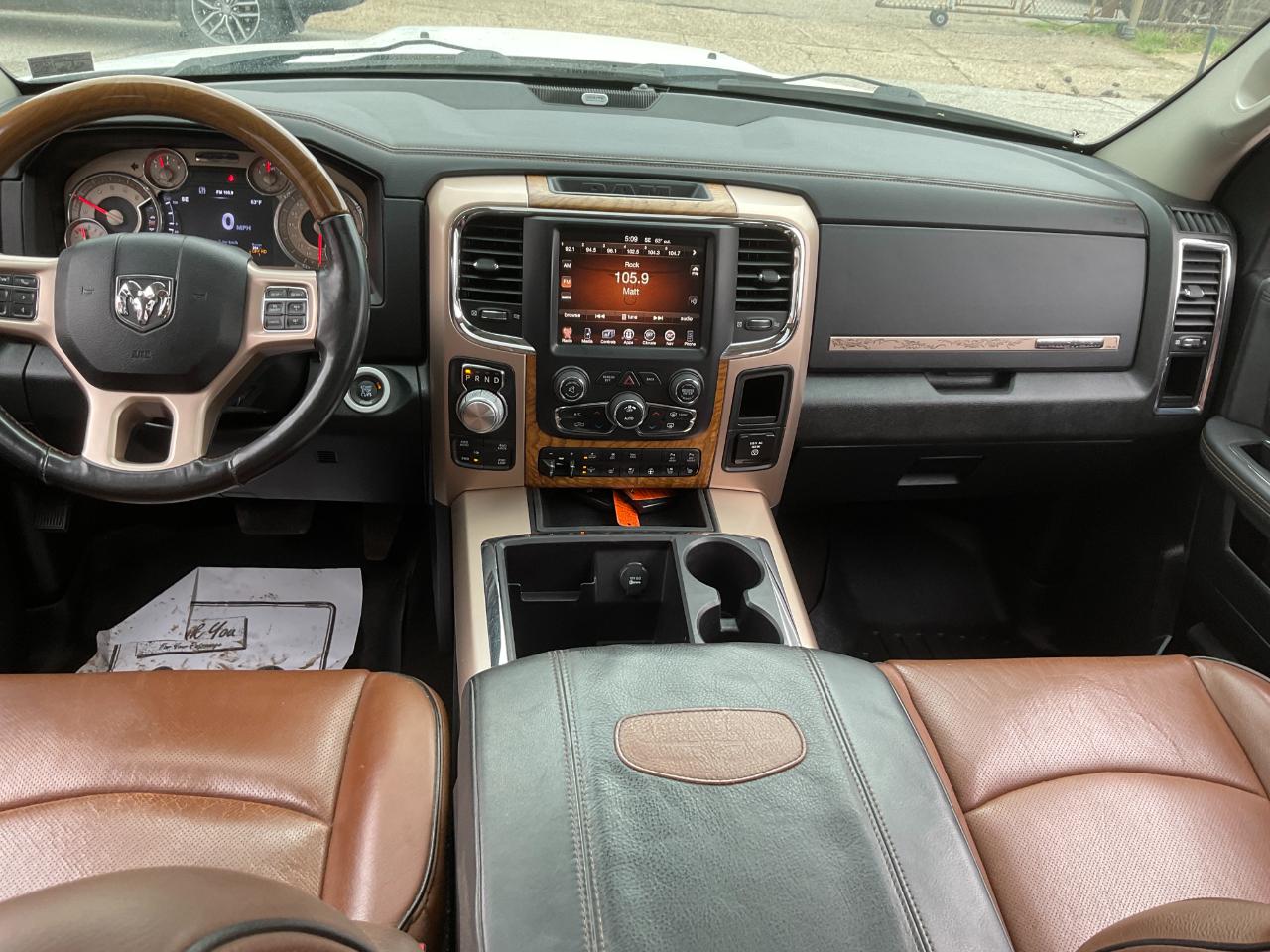 RAM 1500 Longhorn Crew Cab SWB 4WD 2015