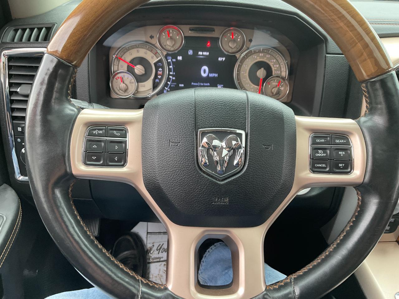 RAM 1500 Longhorn Crew Cab SWB 4WD 2015