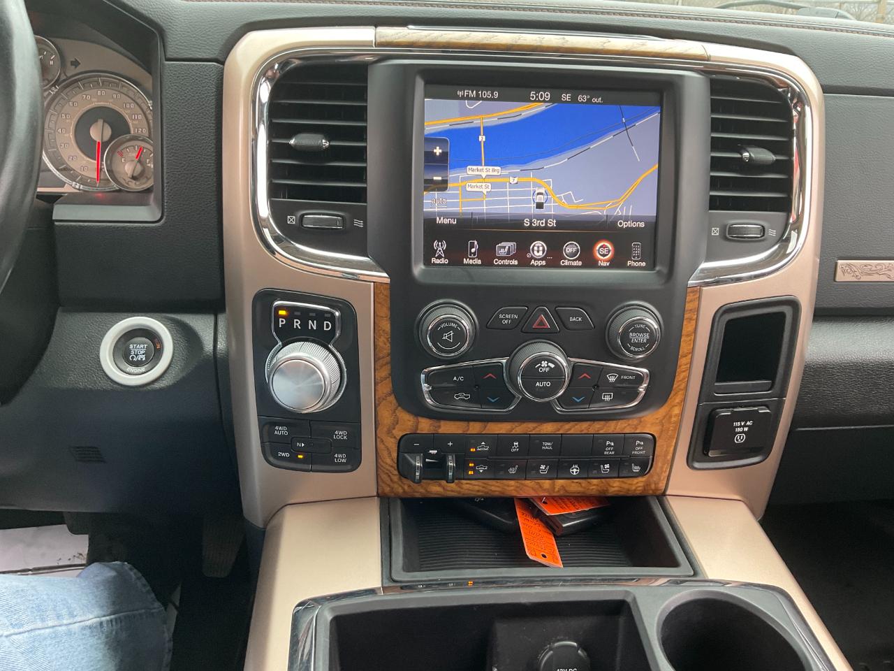 RAM 1500 Longhorn Crew Cab SWB 4WD 2015