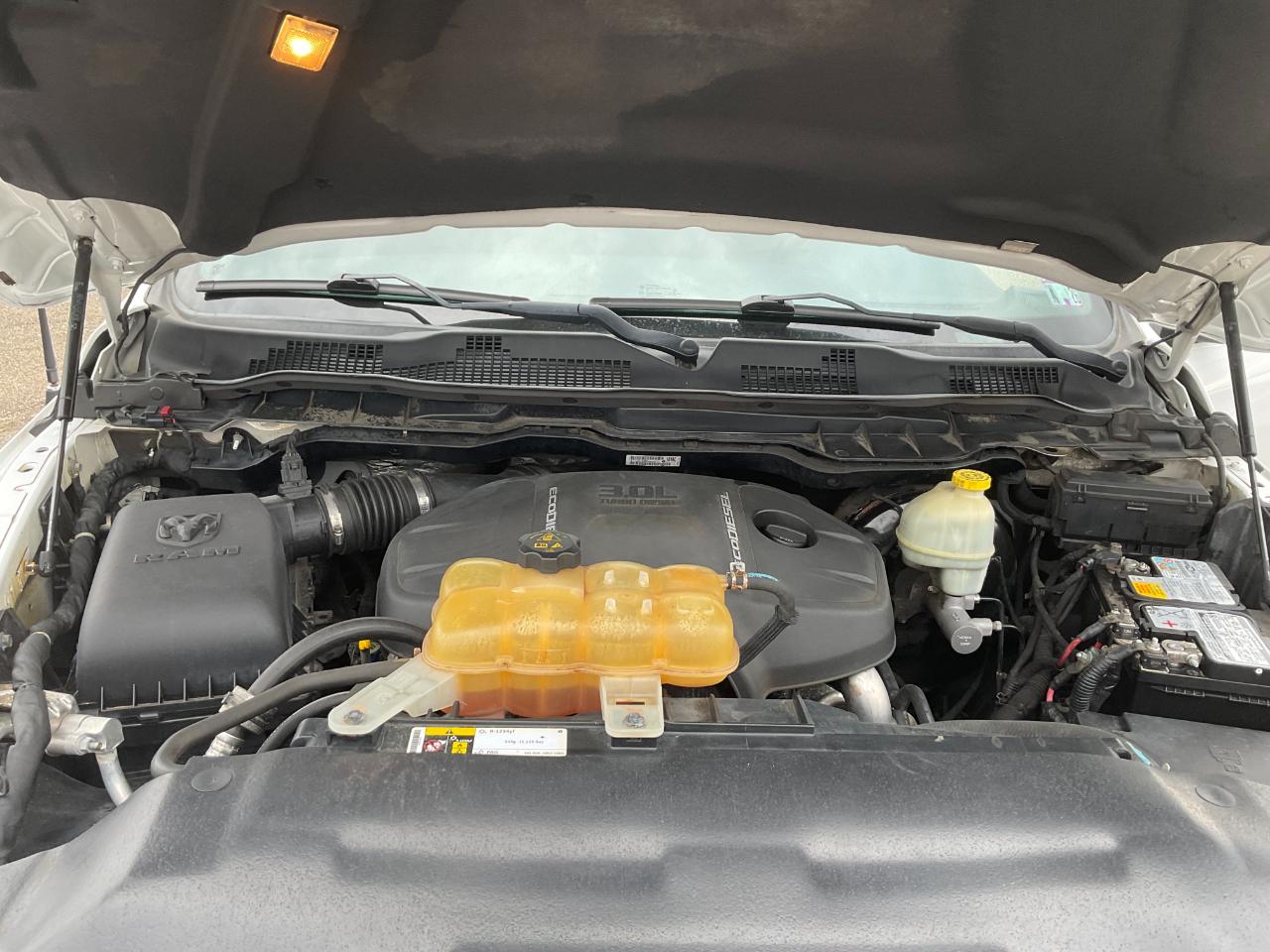 RAM 1500 Longhorn Crew Cab SWB 4WD 2015