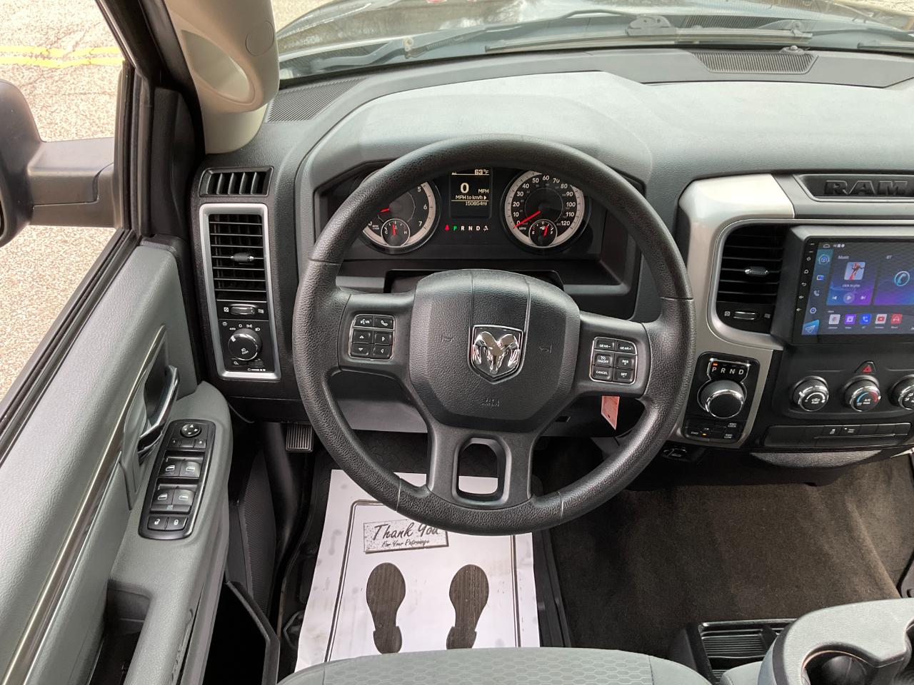 RAM 1500 SLT Crew Cab SWB 4WD 2016