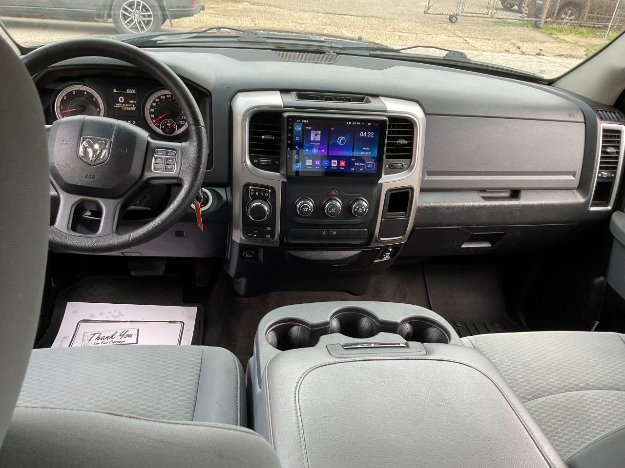 RAM 1500 SLT Crew Cab SWB 4WD 2016