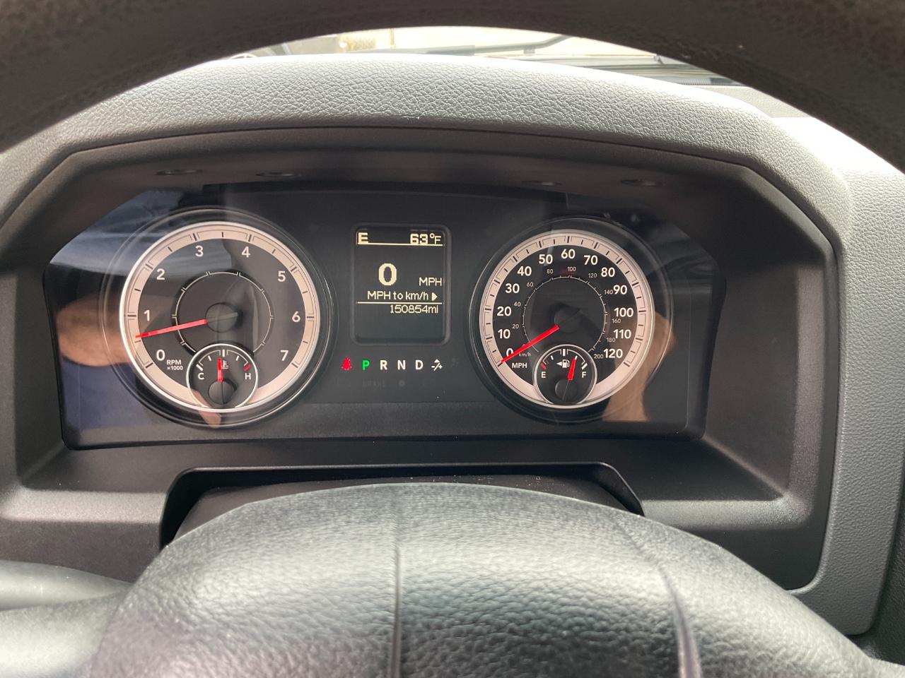 RAM 1500 SLT Crew Cab SWB 4WD 2016