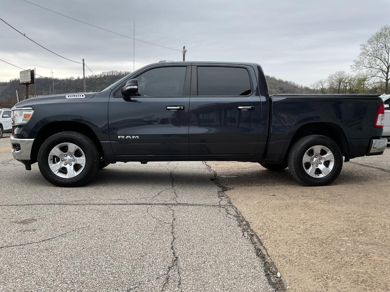 RAM 1500 Big Horn Crew Cab SWB 4WD 2020