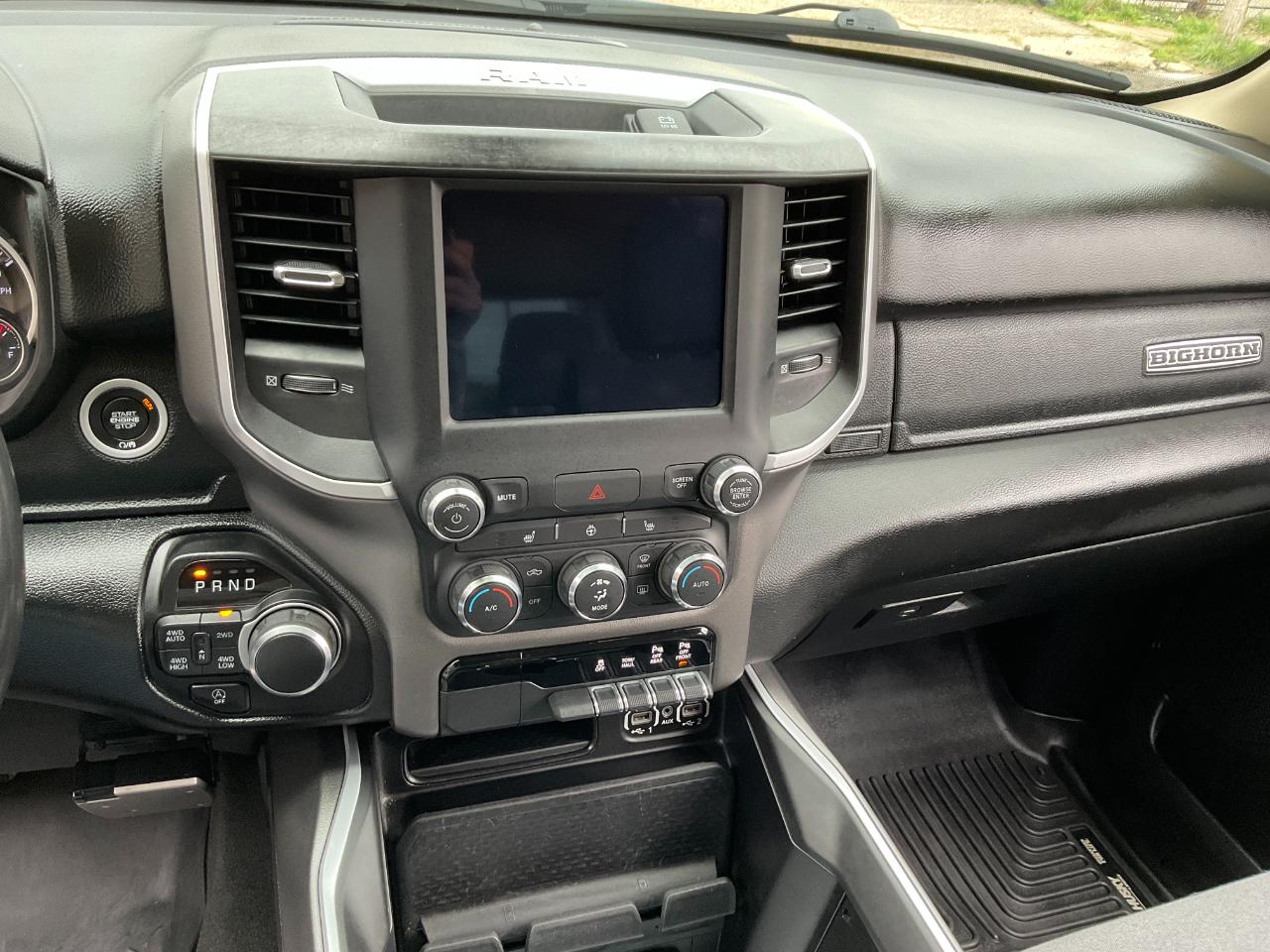 RAM 1500 Big Horn Crew Cab SWB 4WD 2020