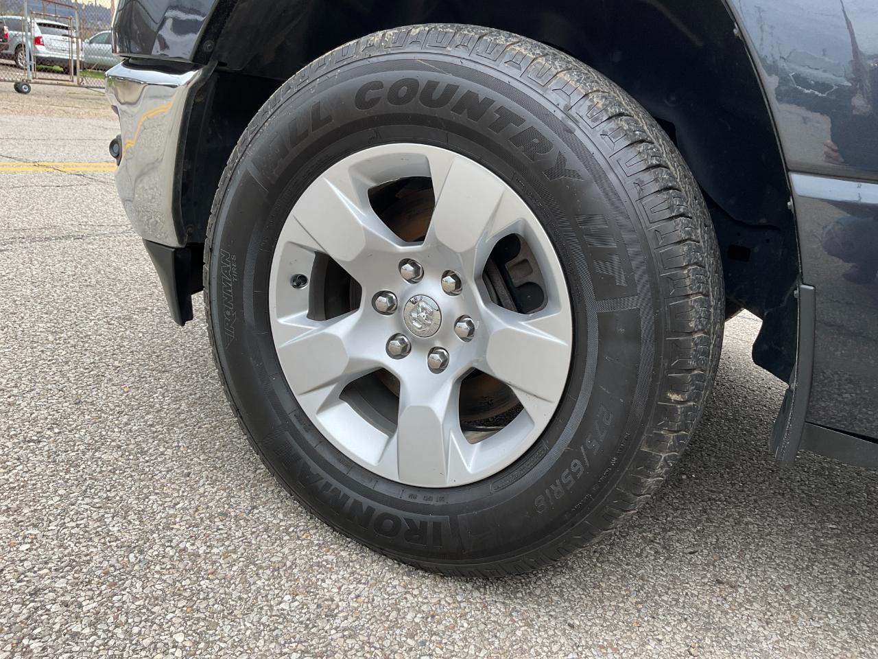 RAM 1500 Big Horn Crew Cab SWB 4WD 2020