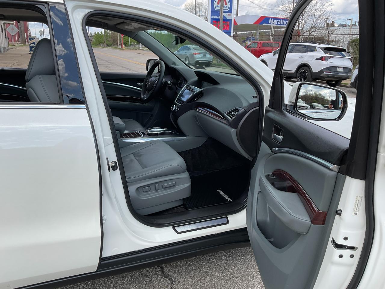 Acura MDX 9-Spd AT SH-AWD w/Advance and Entertainment 2016