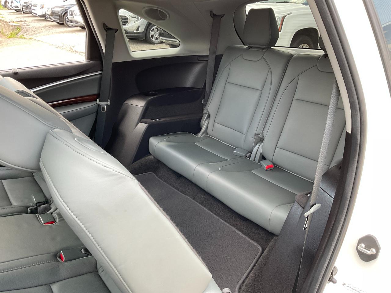 Acura MDX 9-Spd AT SH-AWD w/Advance and Entertainment 2016