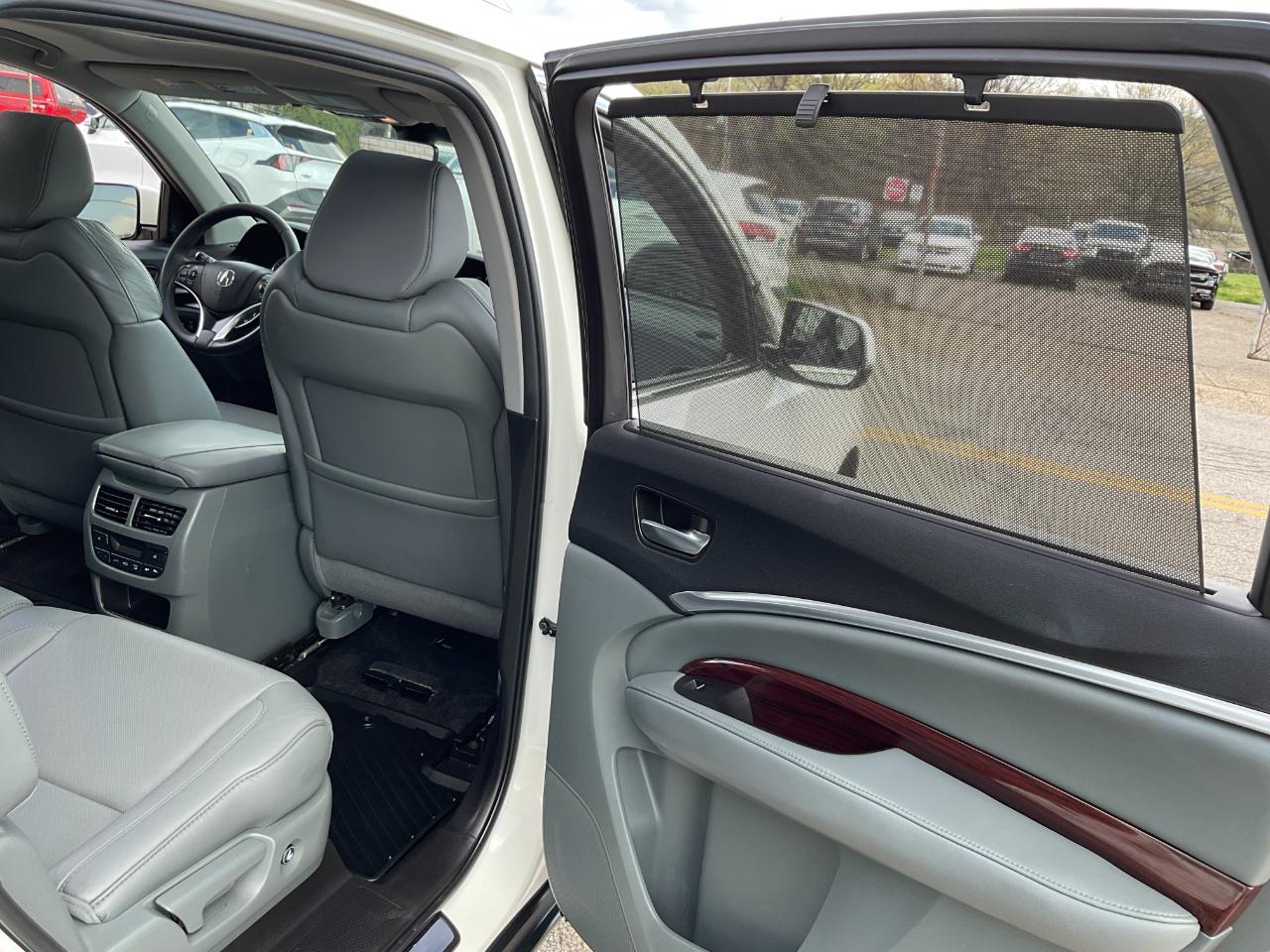 Acura MDX 9-Spd AT SH-AWD w/Advance and Entertainment 2016