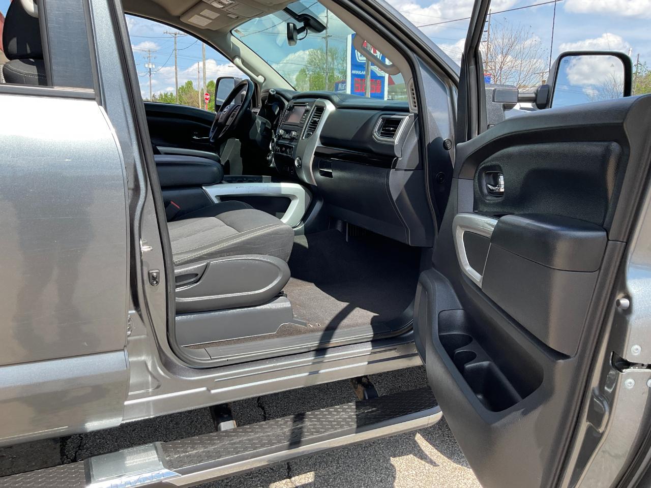 Nissan Titan XD SV 4WD 2016