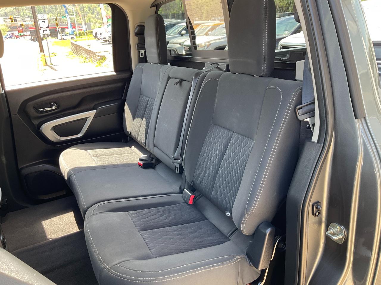 Nissan Titan XD SV 4WD 2016