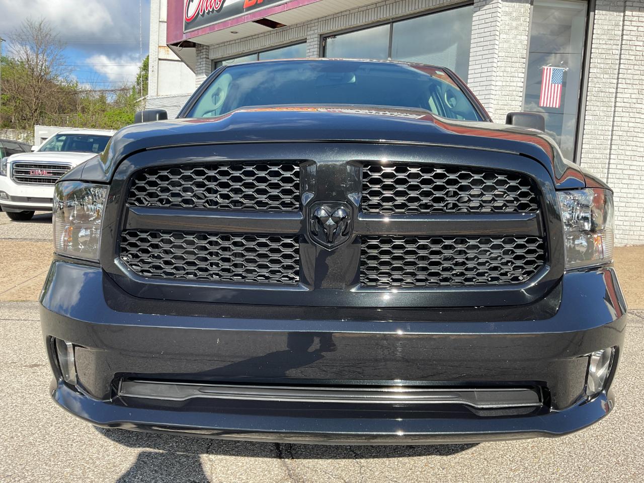 RAM 1500 Classic Tradesman Quad Cab 4WD 2019