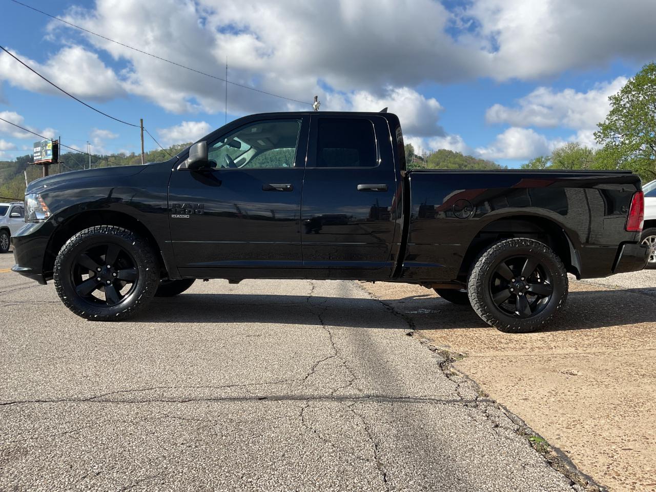 RAM 1500 Classic Tradesman Quad Cab 4WD 2019