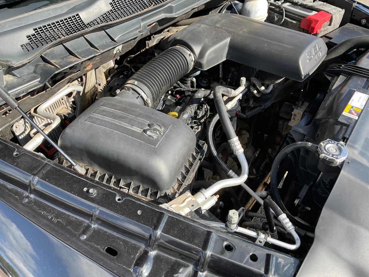 RAM 1500 Classic Tradesman Quad Cab 4WD 2019