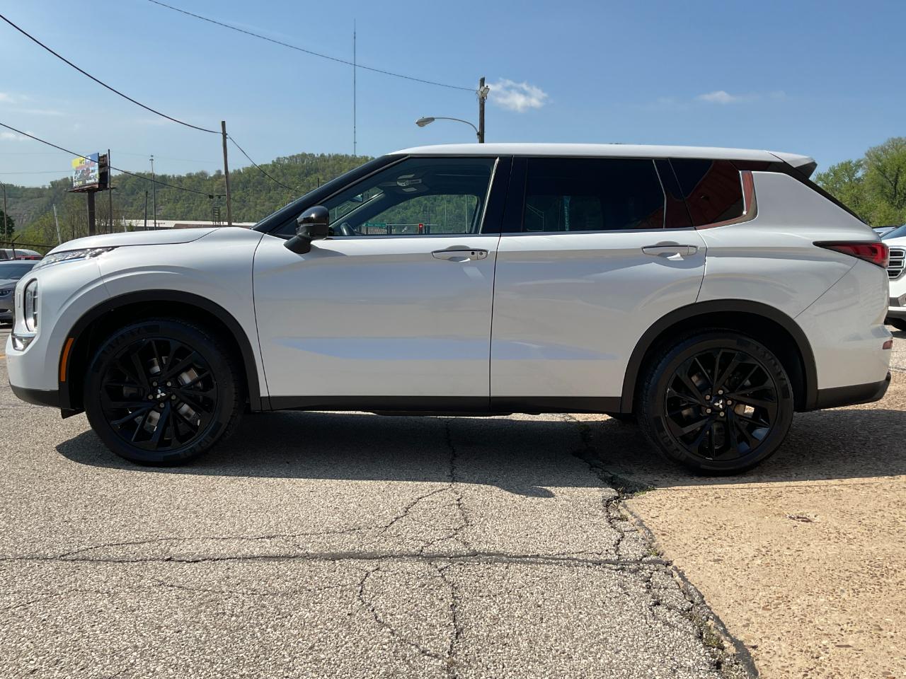 Mitsubishi Outlander SEL Black Edition S-AWC 2023