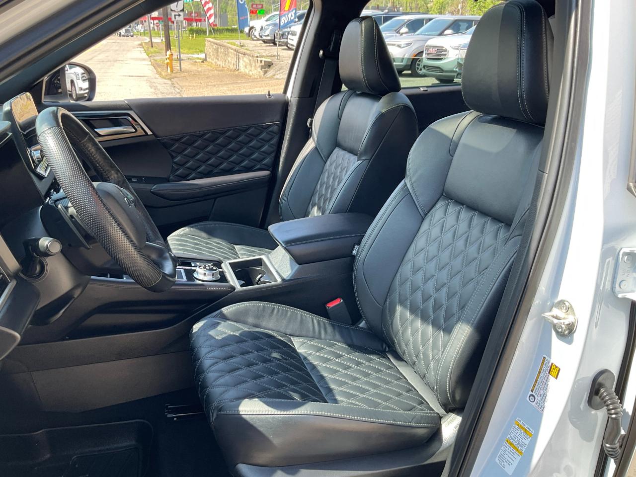 Mitsubishi Outlander SEL Black Edition S-AWC 2023