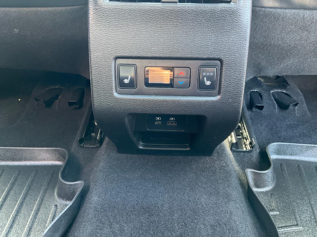 Mitsubishi Outlander SEL Black Edition S-AWC 2023