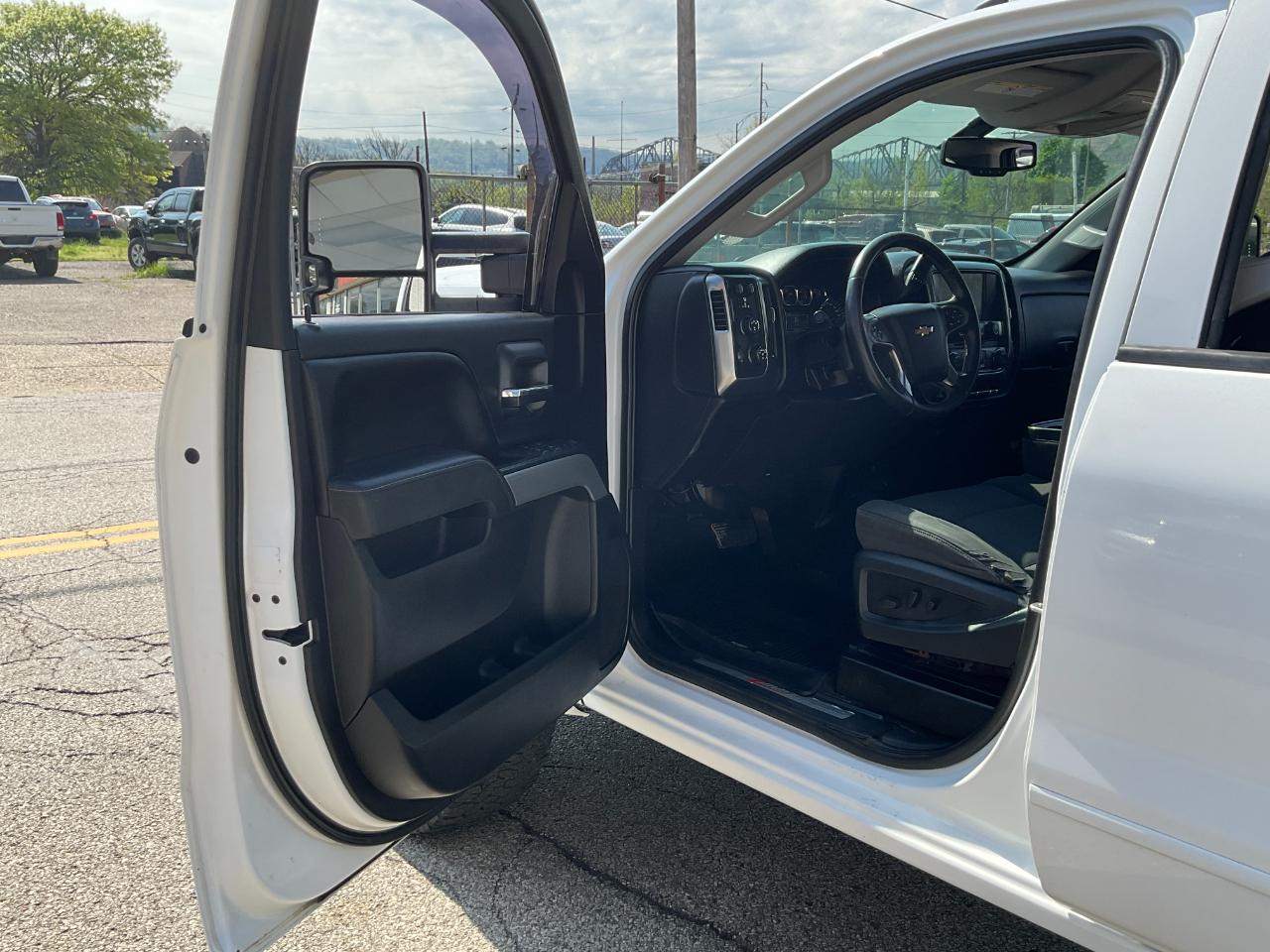 Chevrolet Silverado 2500HD LT Crew Cab 4WD 2016