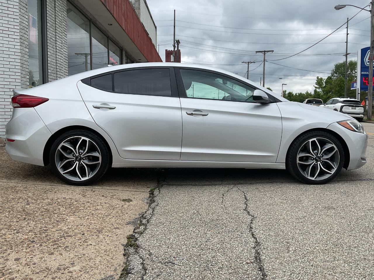 Hyundai Elantra Limited 2018