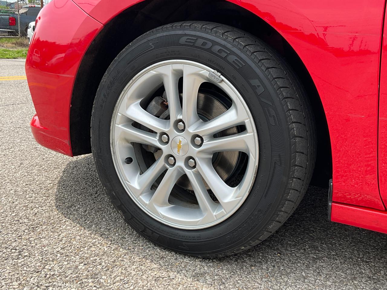 Chevrolet Cruze LT Auto Hatchback 2018