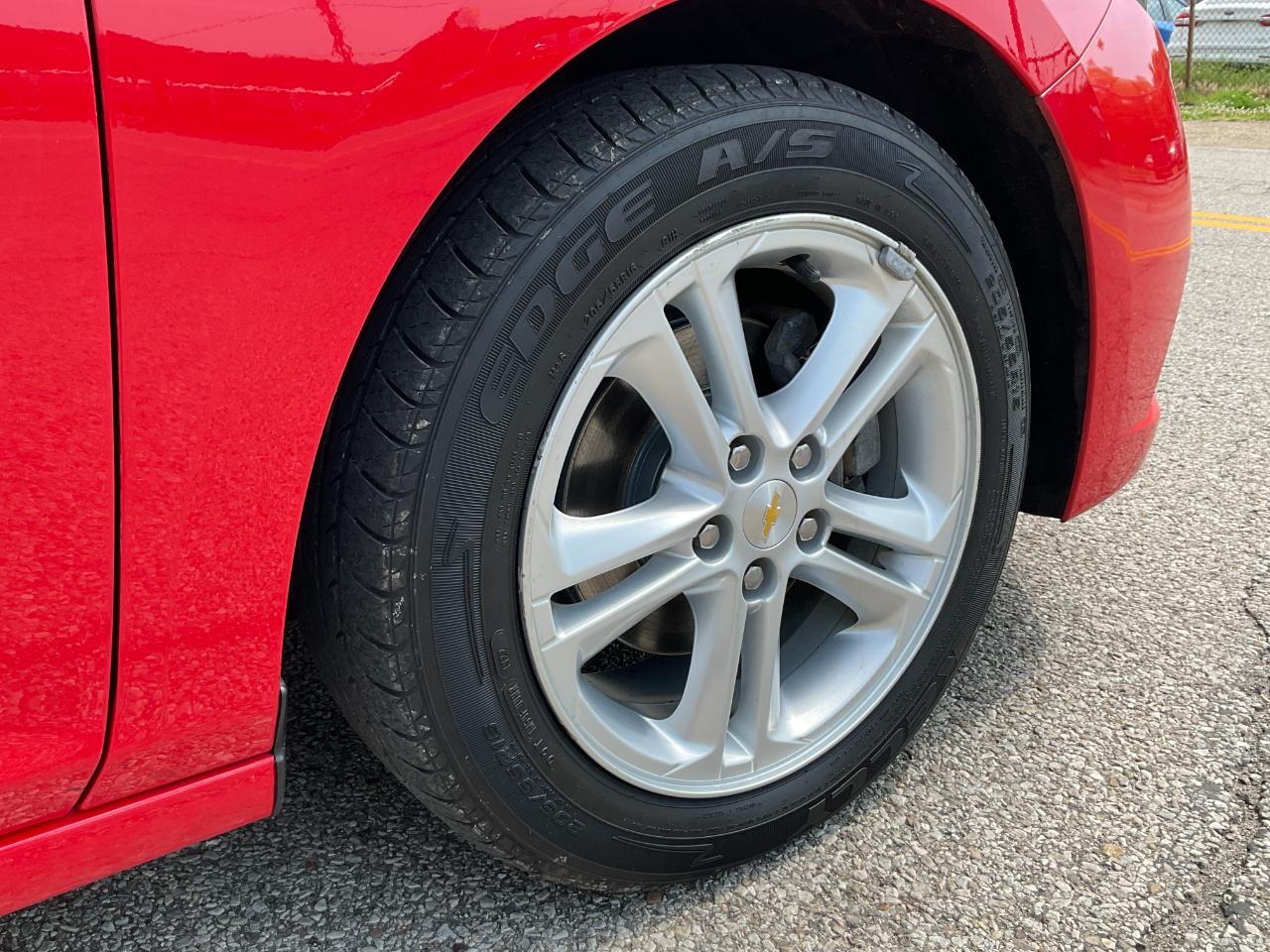 Chevrolet Cruze LT Auto Hatchback 2018