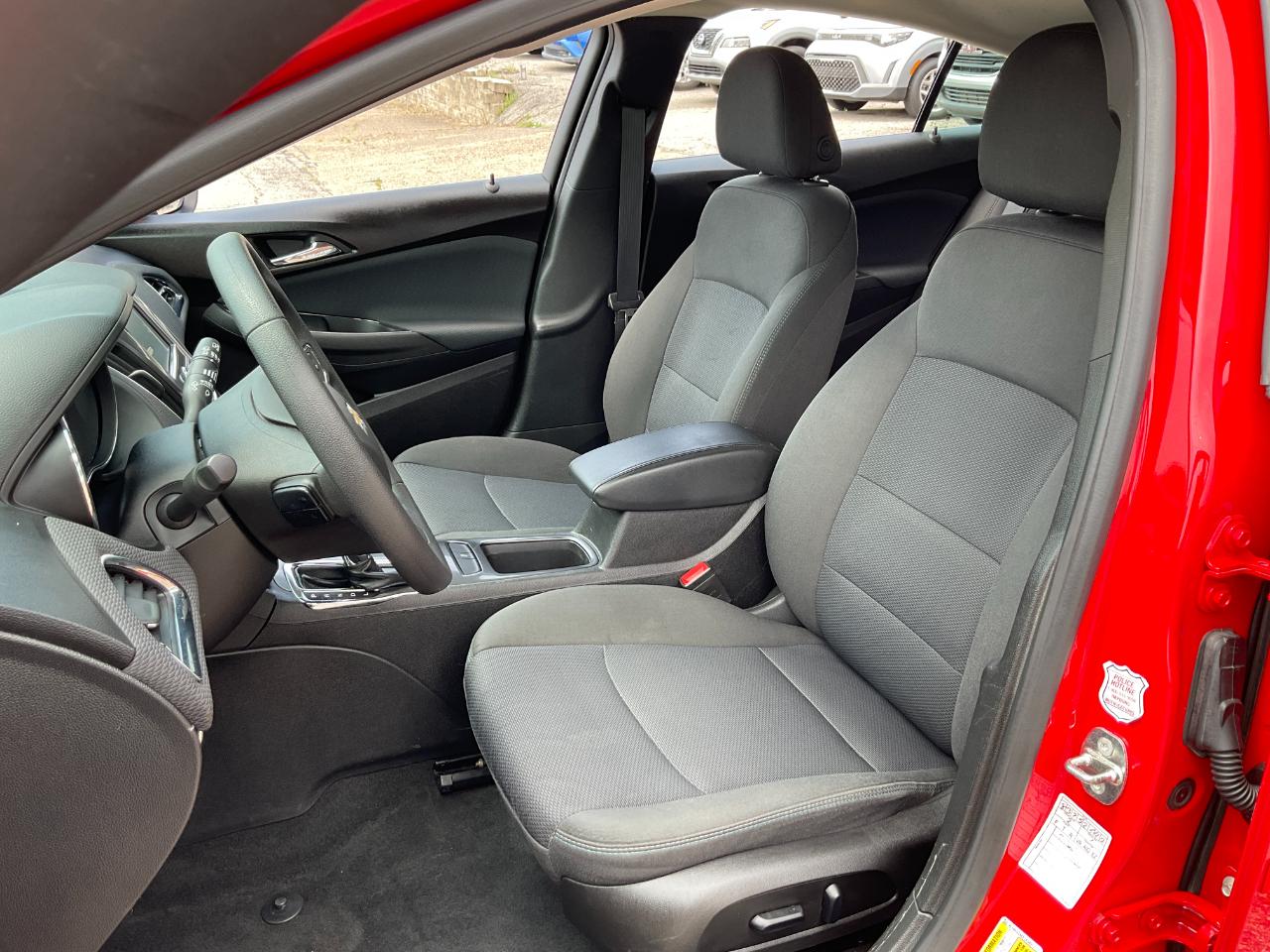 Chevrolet Cruze LT Auto Hatchback 2018