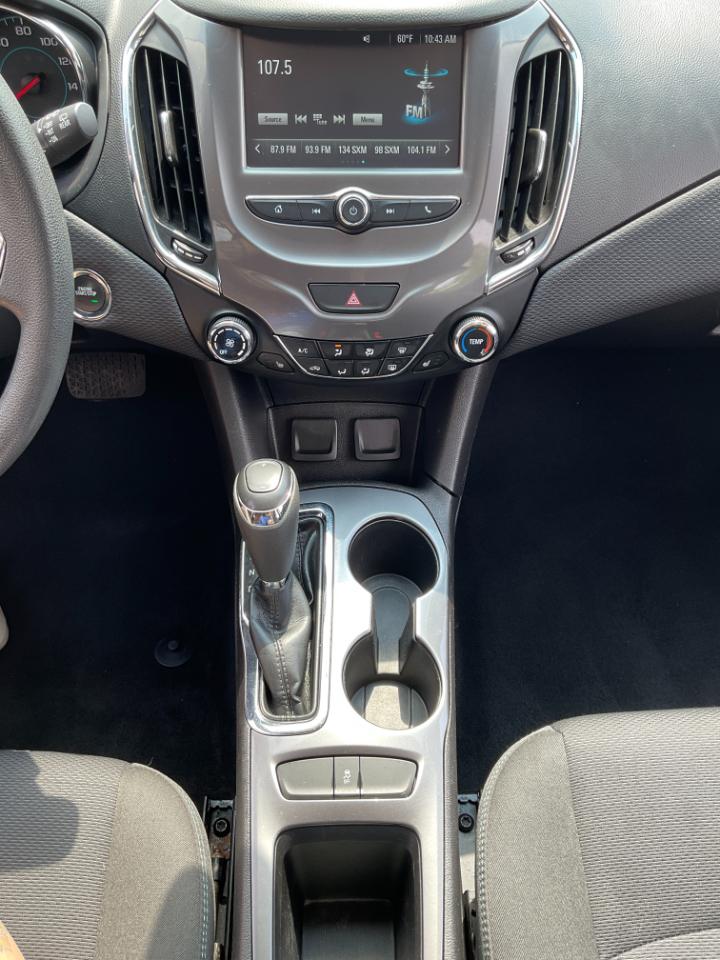 Chevrolet Cruze LT Auto Hatchback 2018
