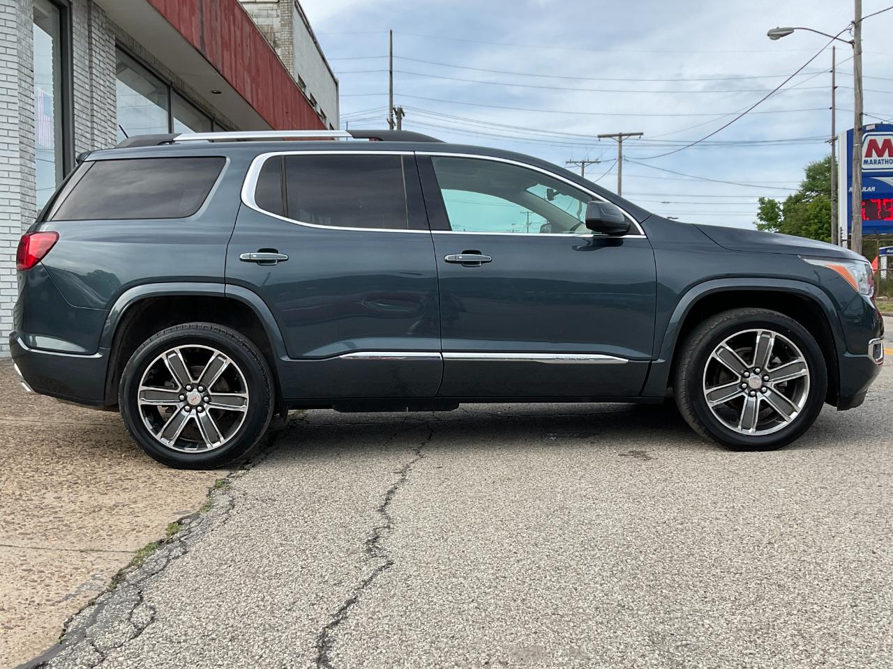 GMC Acadia Denali AWD 2019