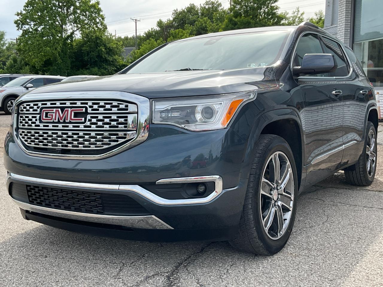GMC Acadia Denali AWD 2019