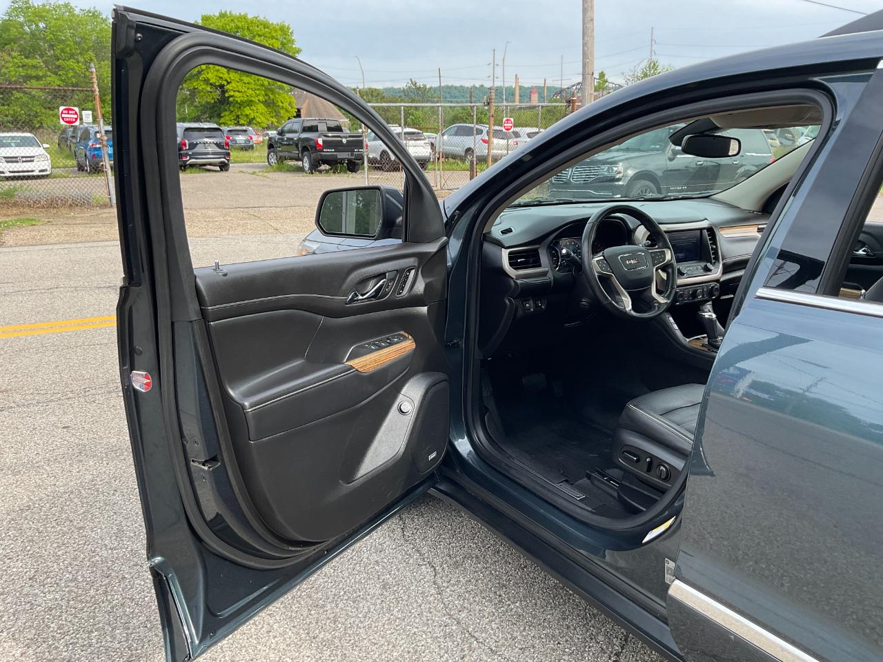 GMC Acadia Denali AWD 2019