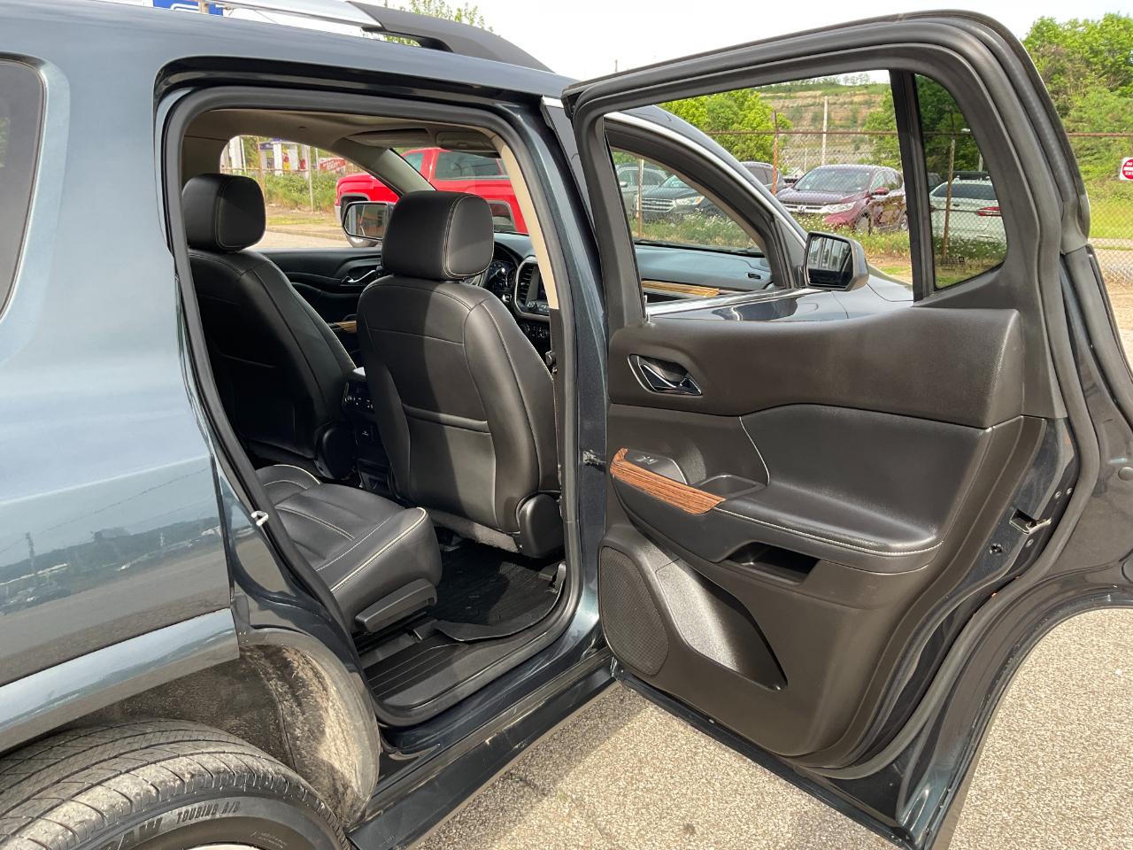GMC Acadia Denali AWD 2019