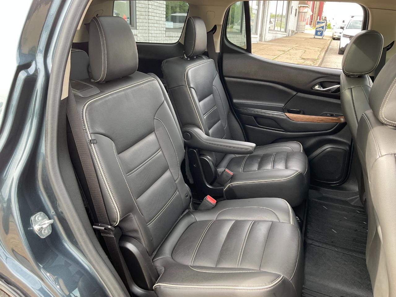 GMC Acadia Denali AWD 2019