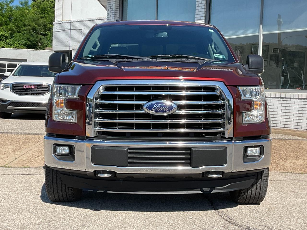 Ford F-150 XL SuperCrew 5.5-ft. Bed 4WD 2015