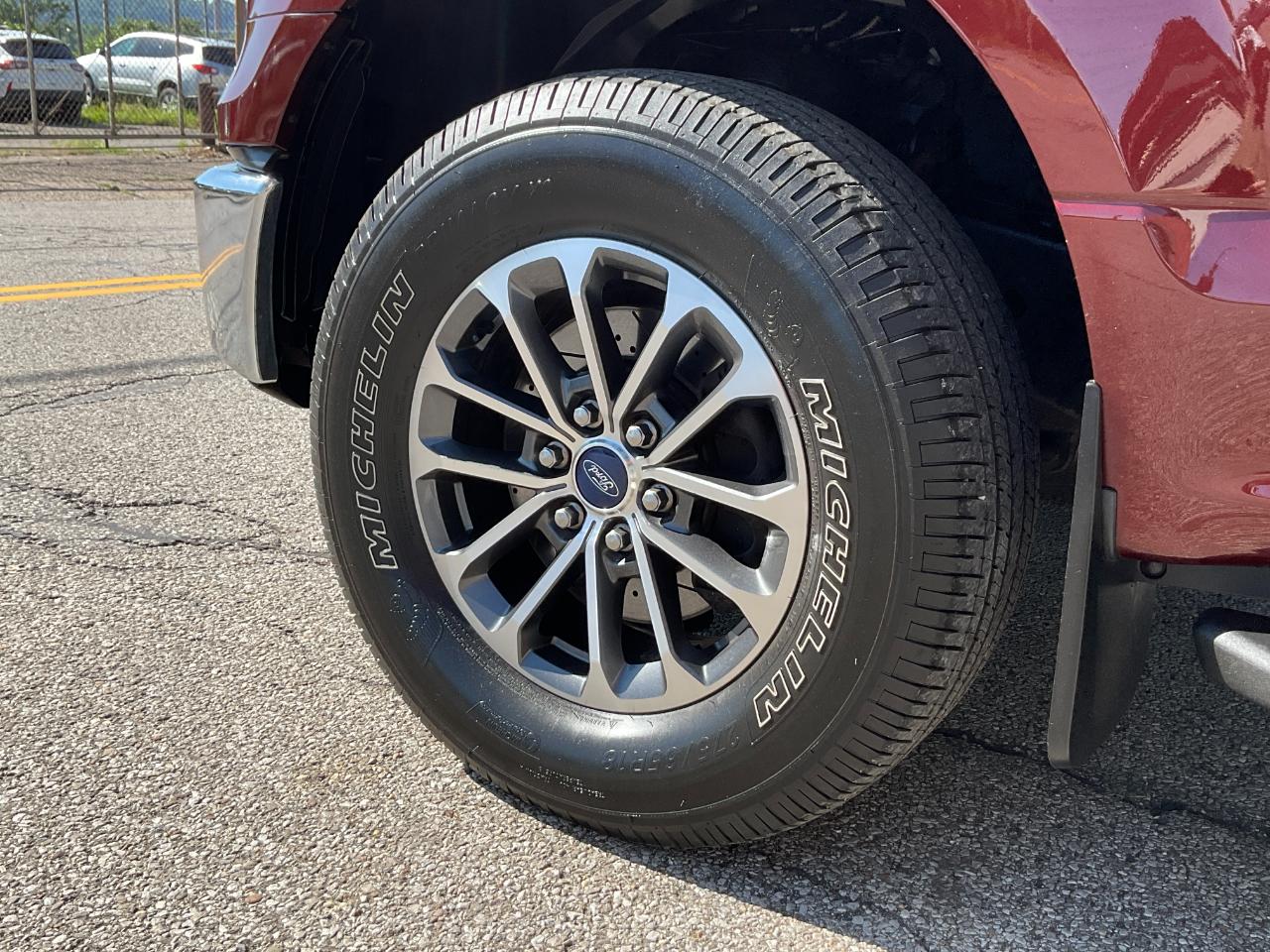Ford F-150 XL SuperCrew 5.5-ft. Bed 4WD 2015
