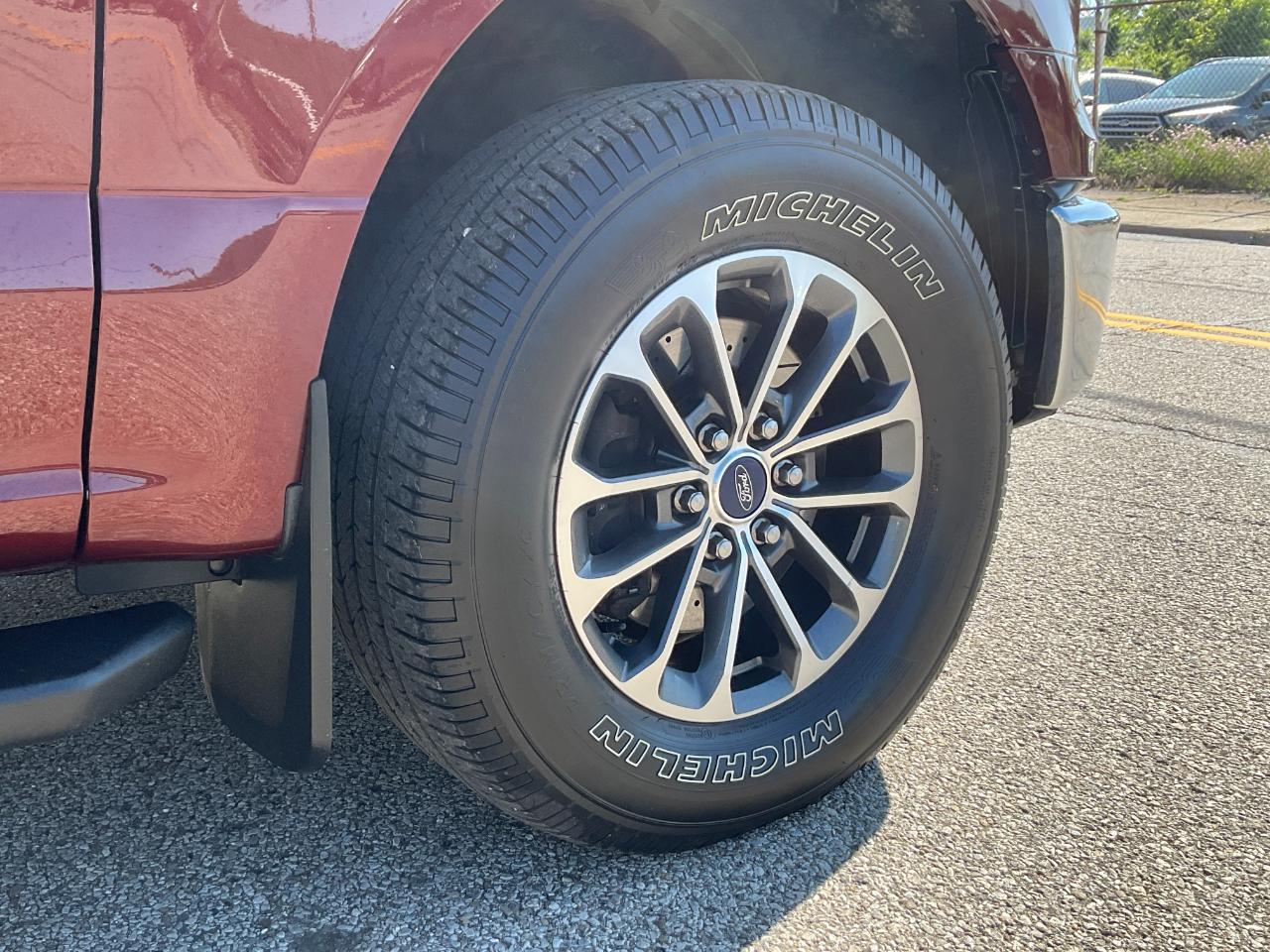 Ford F-150 XL SuperCrew 5.5-ft. Bed 4WD 2015