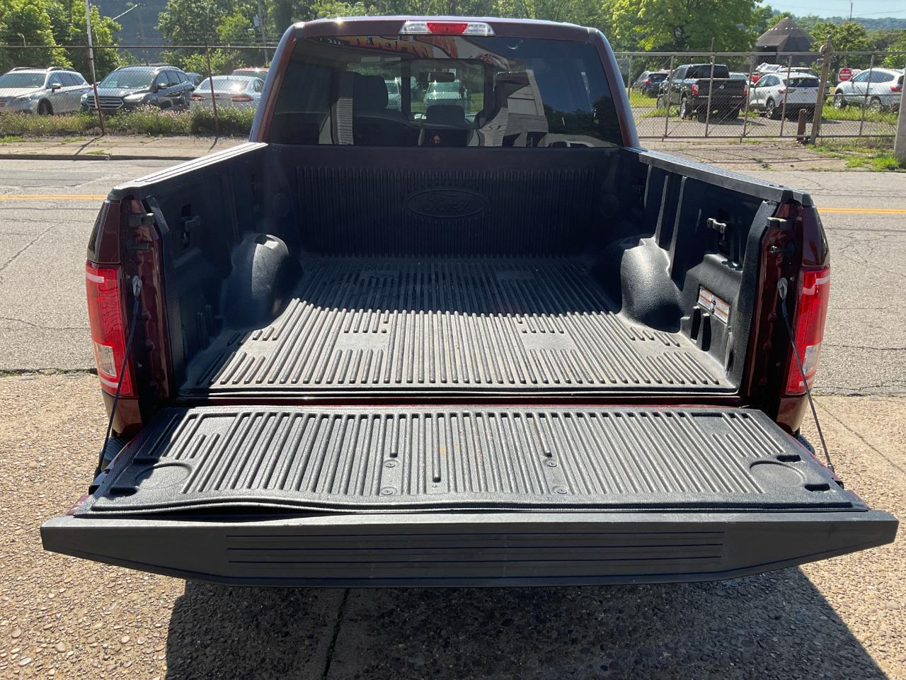 Ford F-150 XL SuperCrew 5.5-ft. Bed 4WD 2015