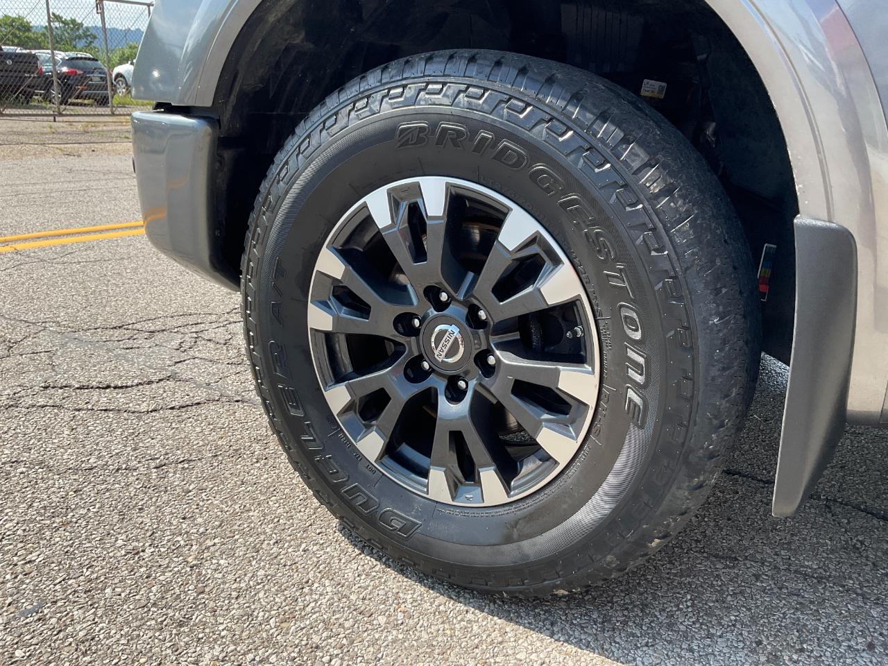 Nissan Titan PRO-4X Crew Cab 4WD 2019